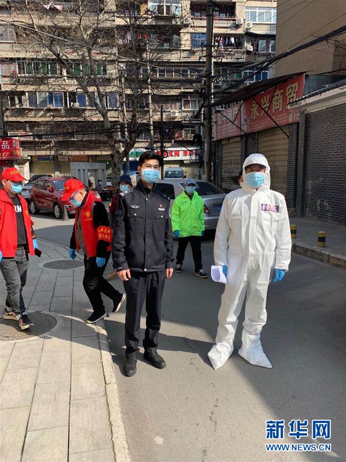 ��ϰ��ƽ�¾���ս���ߡ�Ӣ�ۡ������ɾ�ƪ��ͼ�Ļ�������6����������������������һ��������