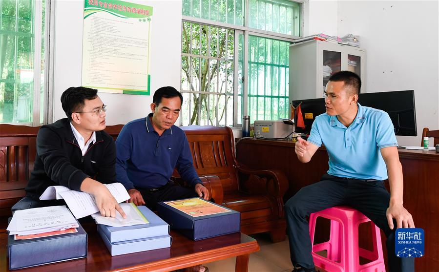 ���»�ȫýͷ����ͼ�Ļ�������3���ᶨִ�Ŵ�õ�����������ͷ����ö�������ս����ս������ʮ�Ž������ί����ȫ�ῴ��ȫ�����ε��������ƽ�